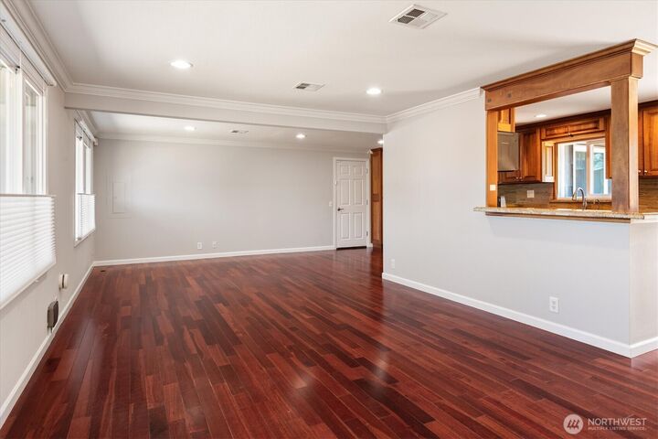 Property Photo:  605 S 198th Street  WA 98148 
