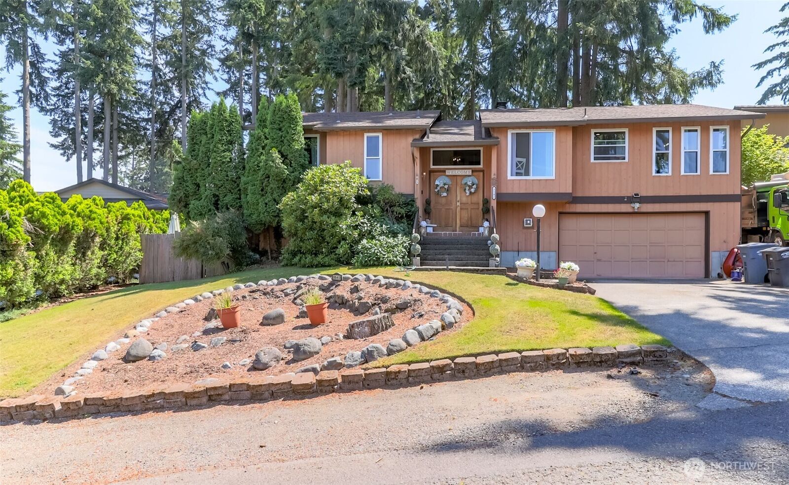 Property Photo:  3542  71st Avenue W  WA 98466 