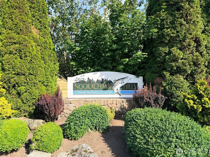 Property Photo: 23786 Kamloop Court WA 98274