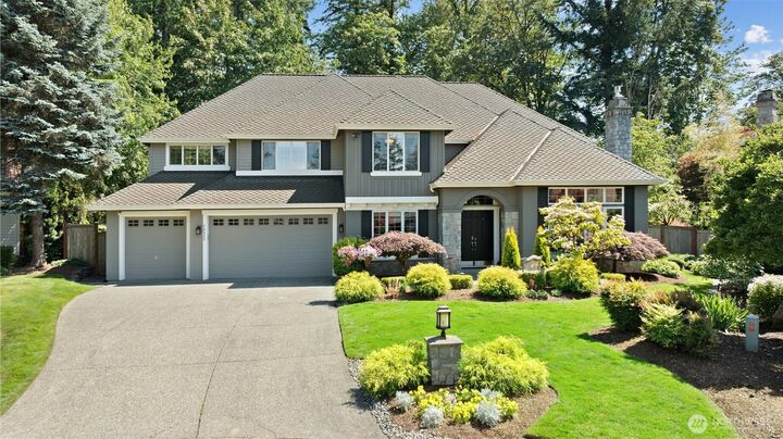 Property Photo:  26555 SE 15th Street  WA 98075 