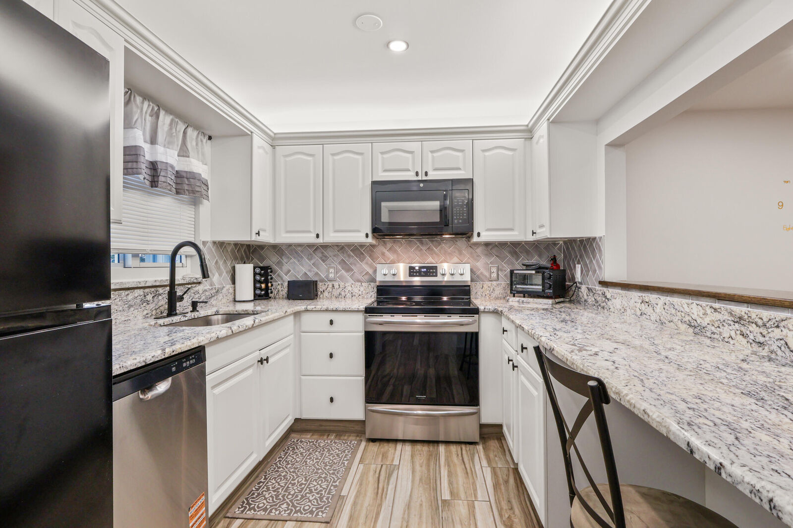 Property Photo:  2950 SE Ocean Boulevard 58-5  FL 34996 