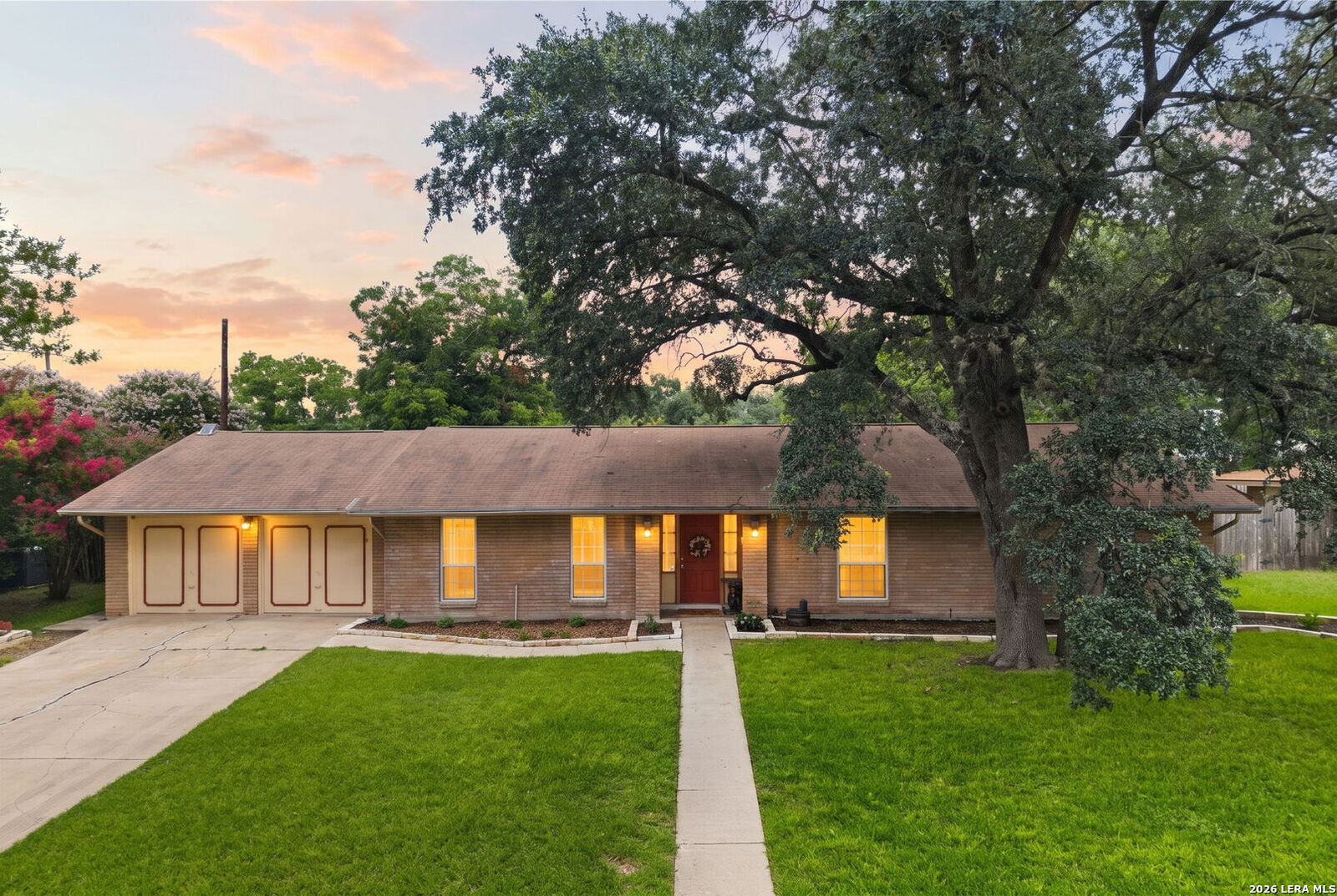 Property Photo:  421 Windcrest Dr.  TX 78239 