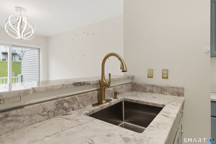 Property Photo:  1505 Sienna Drive 1505  CT 06810 