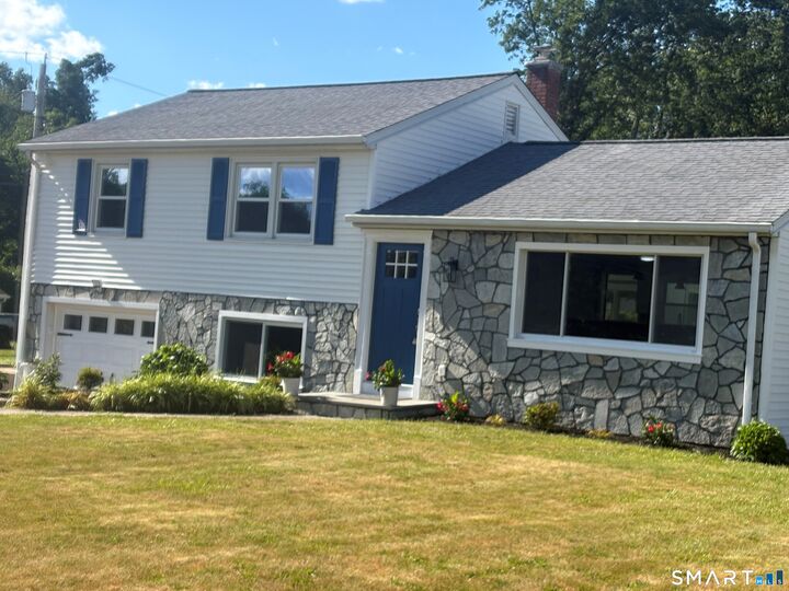 Property Photo:  1052 New Rock Hill Road  CT 06492 