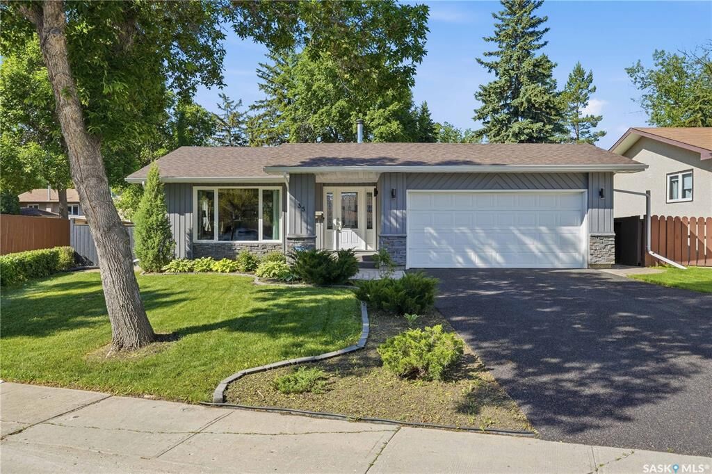 Property Photo:  35 Penfold Place  SK S4V 0J7 
