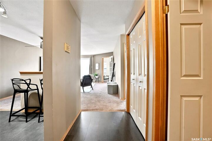 Property Photo:  910 9th Street E 203  SK S7H 0N1 