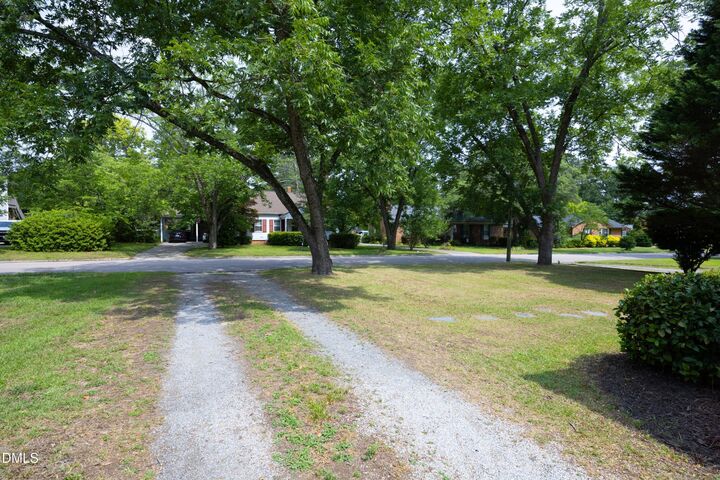 Property Photo: 907 S 2nd Street NC 27577