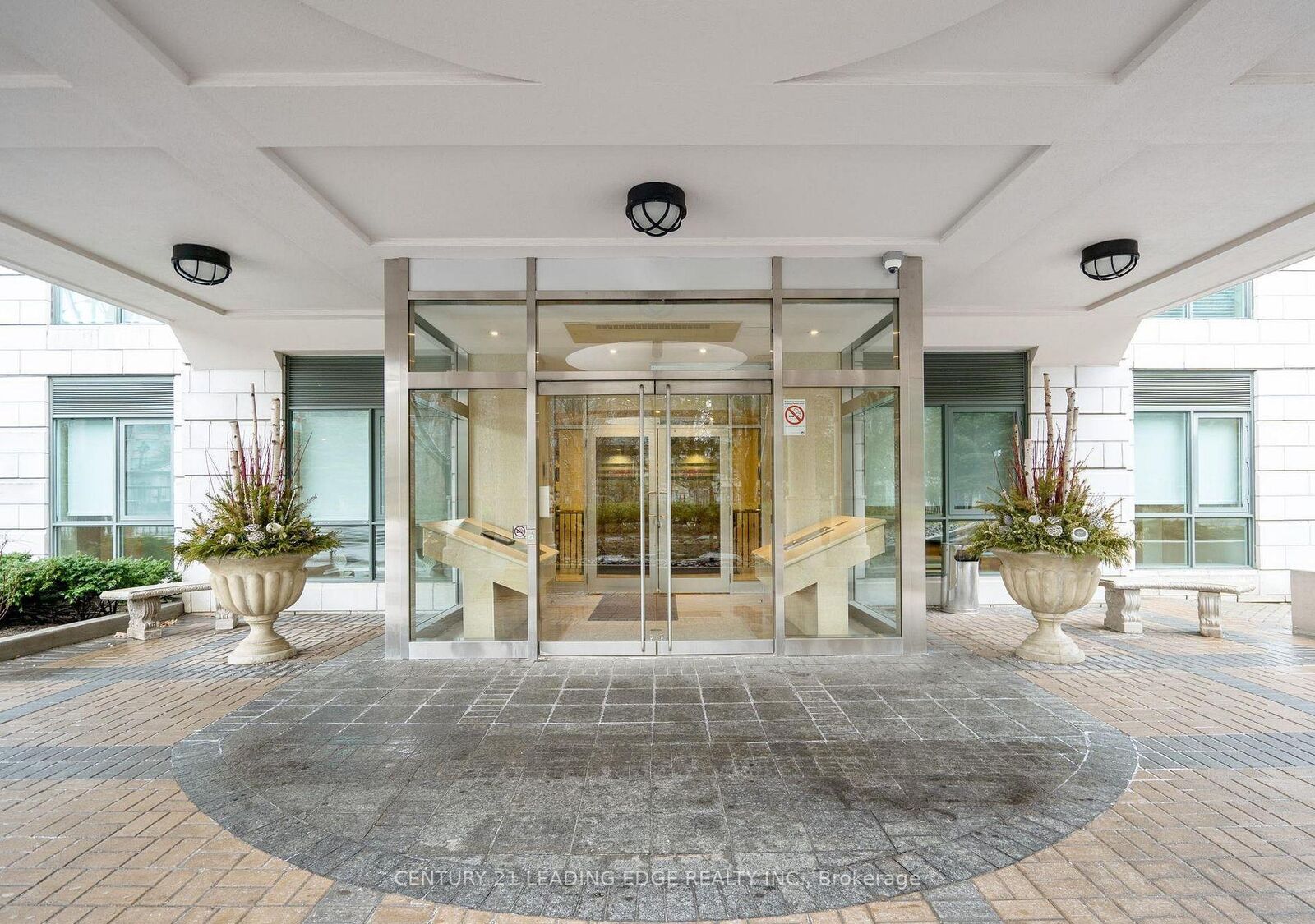 Property Photo:  11 William Carson Crescent 308  ON M2P 2G1 