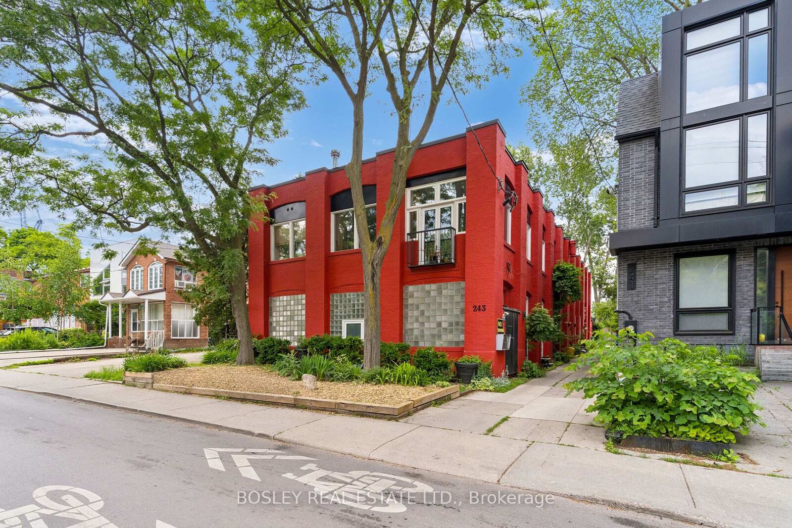 Property Photo:  243 Macdonell Avenue 6  ON M6R 2A9 