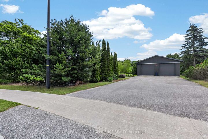 Property Photo: 68 Royal Oak Drive ON L4N 7S5