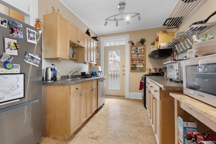 Property Photo: 86 Fourth Avenue ON K1S 2L2