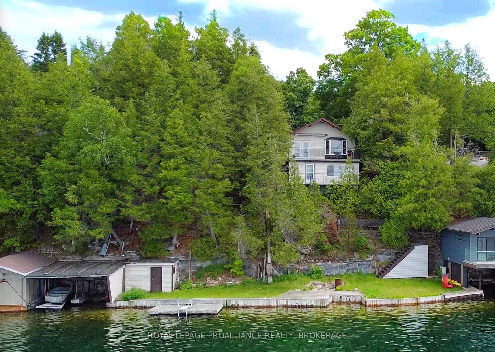 Property Photo: 4502 Red Maple Lane ON K0H 1X0