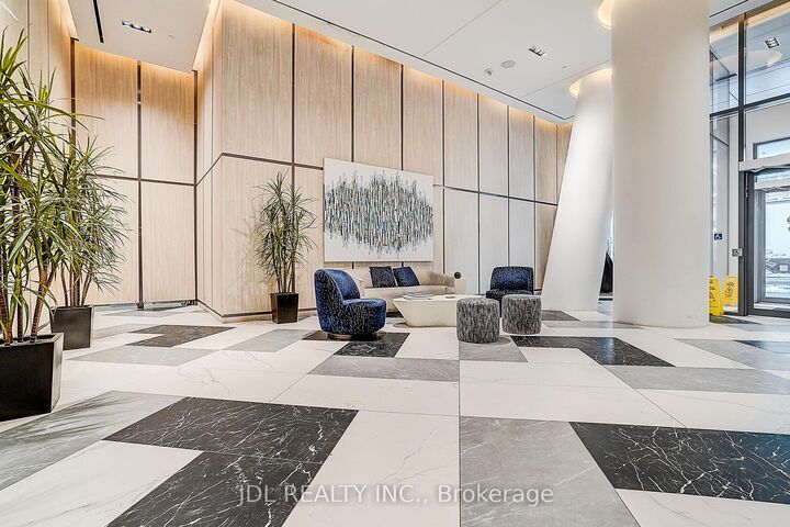 Property Photo: 395 Bloor Street E 3902 ON M4W 1H7