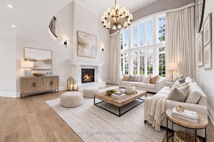 Property Photo: 1601 Venetia Drive ON L6L 1K8