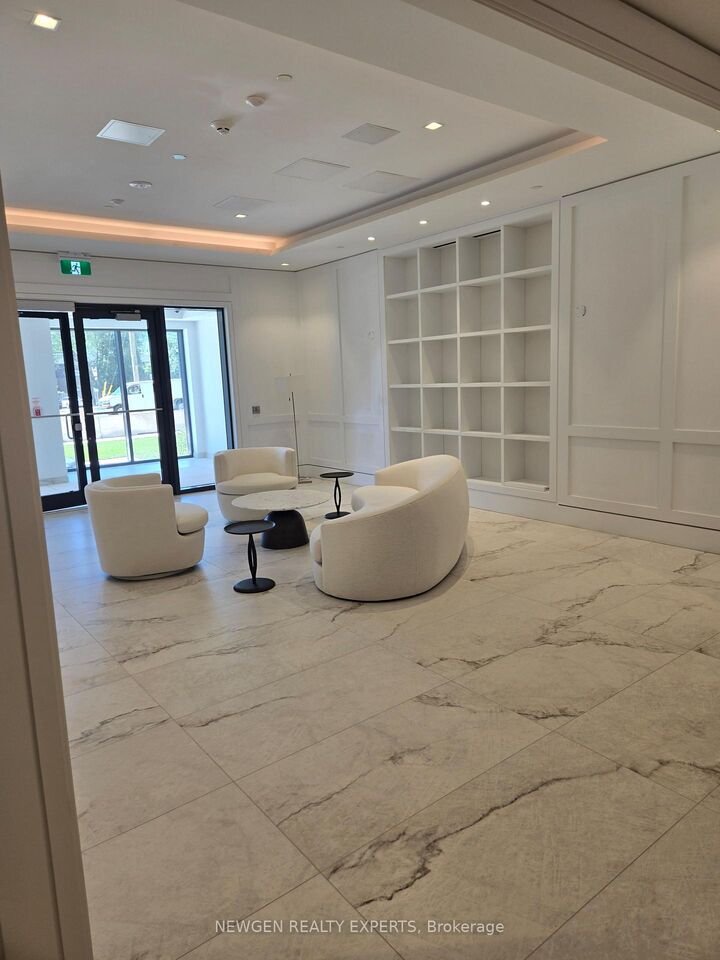 Property Photo:  4010 Eglinton Avenue W 422  ON M9P 1A6 