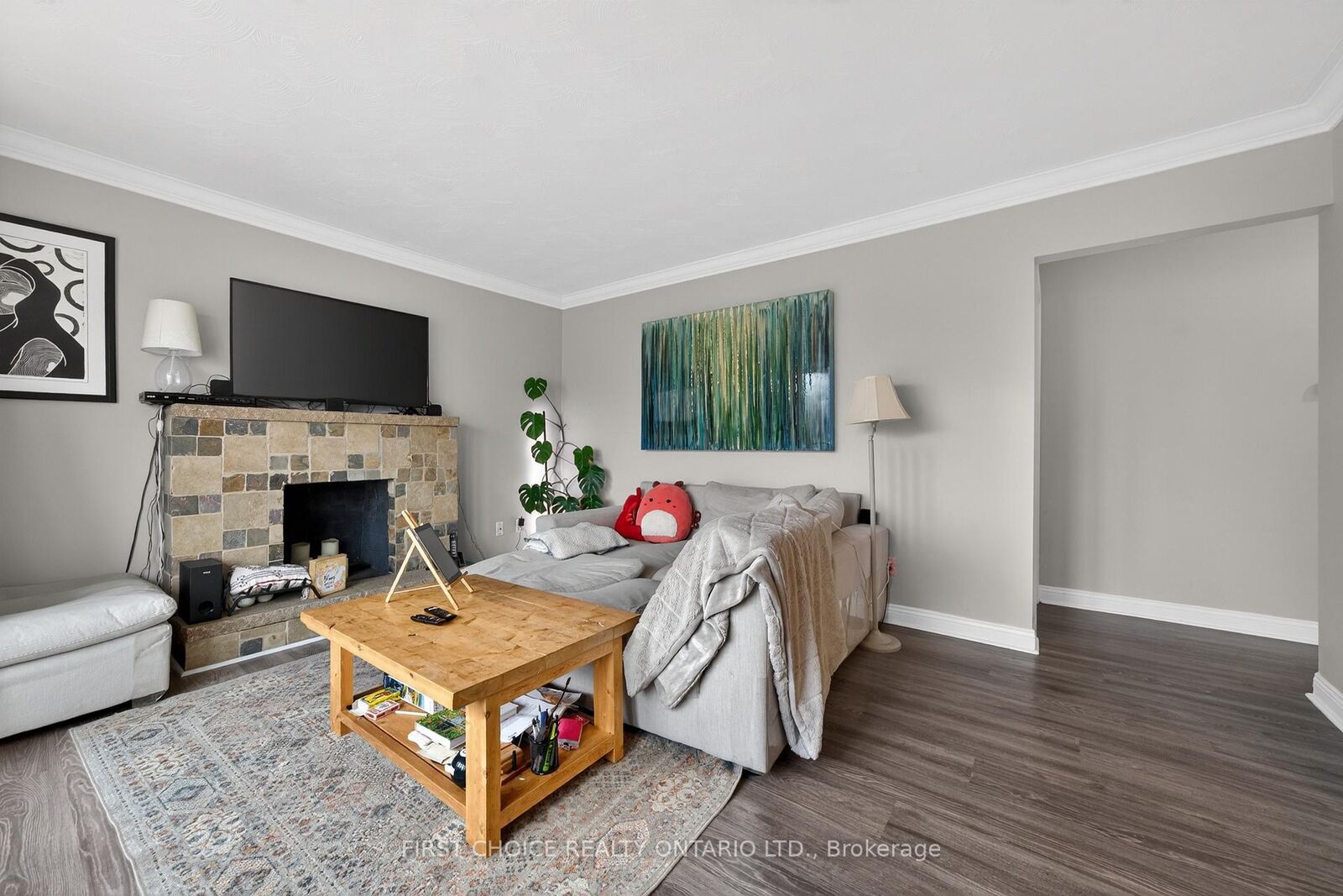 Property Photo: 1307 Aurele Street ON K1B 3L4
