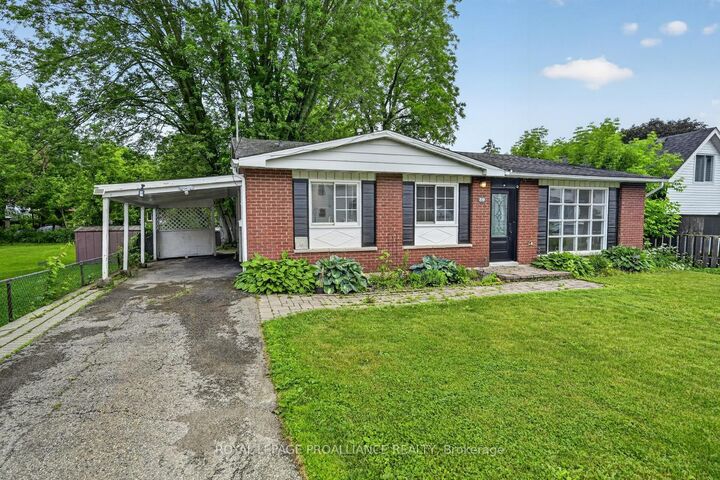 Property Photo:  59 Abbott Street  ON K6V 4A5 