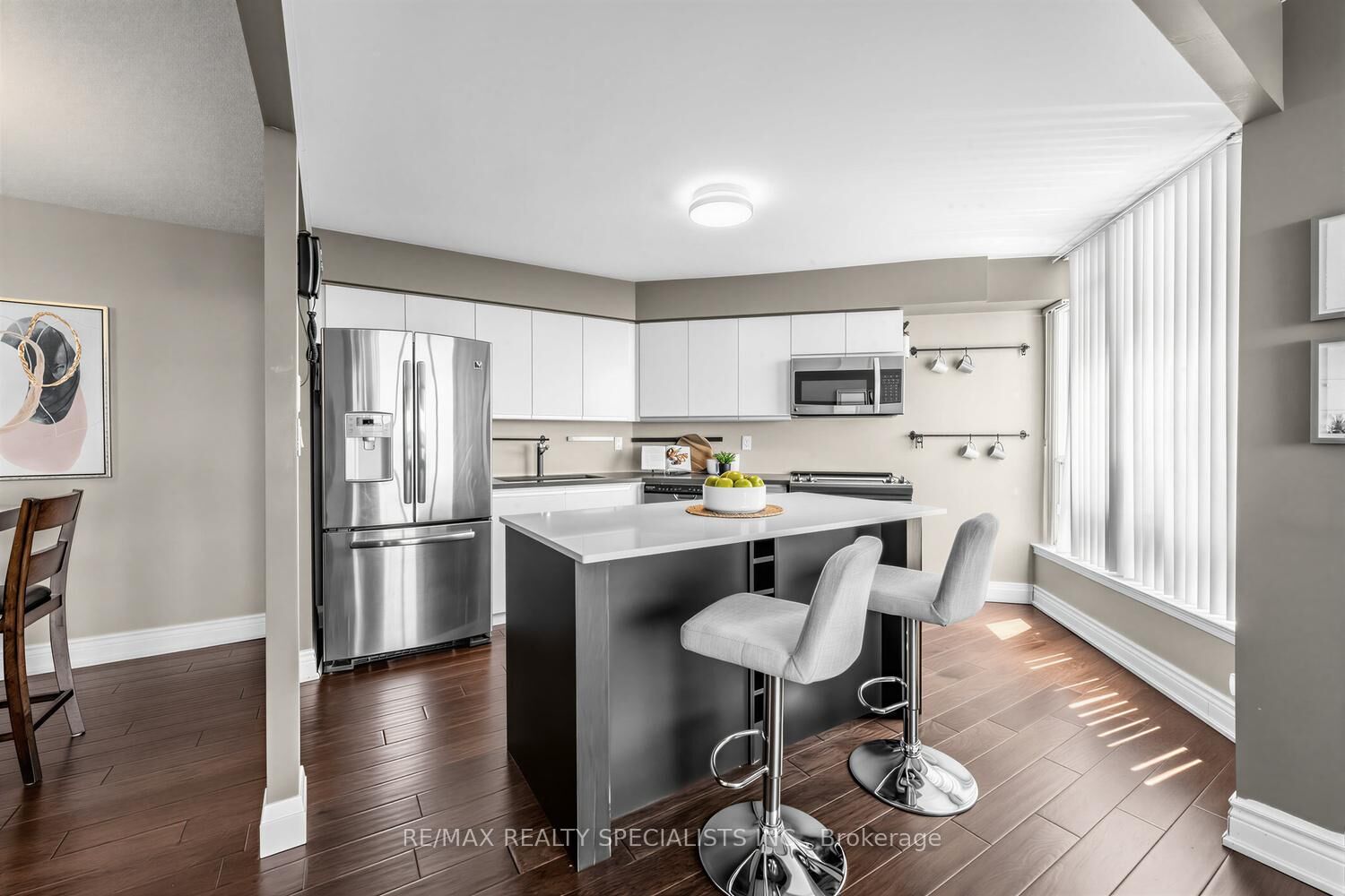 Property Photo:  10 Laurelcrest Street 1006  ON L6S 5Y3 