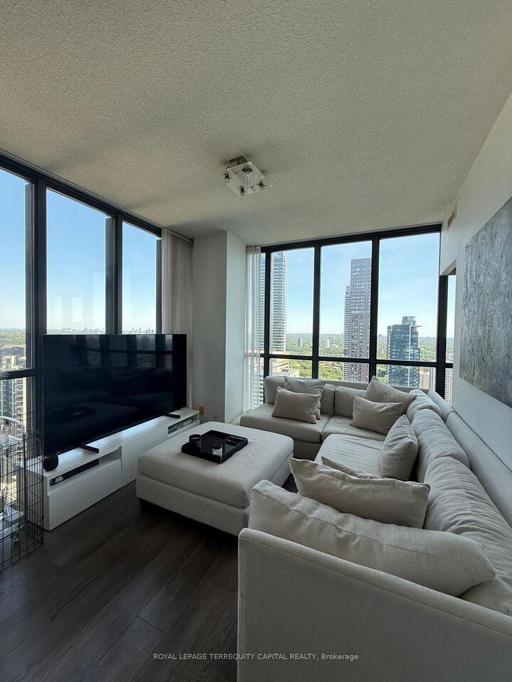 Photo de la propriété:  110 Charles Street E 3506  ON M4Y 1T5 