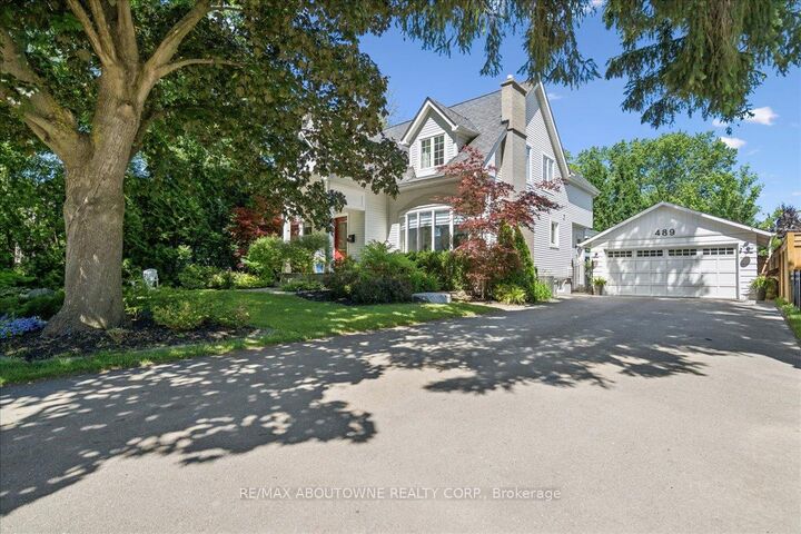 Property Photo: 489 Rebecca Street ON L6K 1K8