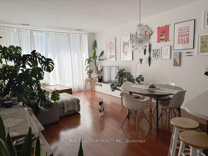 Property Photo:  980 Yonge Street 714  ON M4W 3V8 