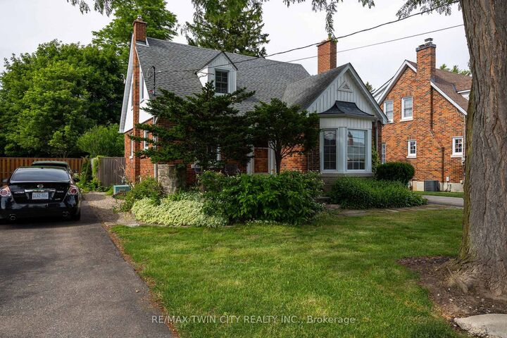 Property Photo:  21 Baldwin Avenue  ON N3S 1H6 