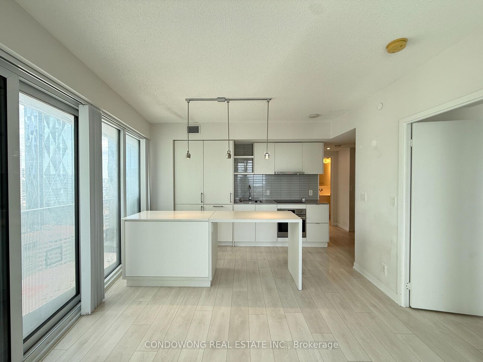 Property Photo:  100 Harbour Street 3602  ON M5J 0B5 