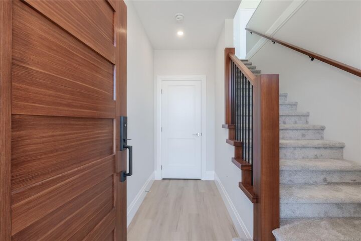 Property Photo: 3226 Woodrush Dr BC V9L 0J9