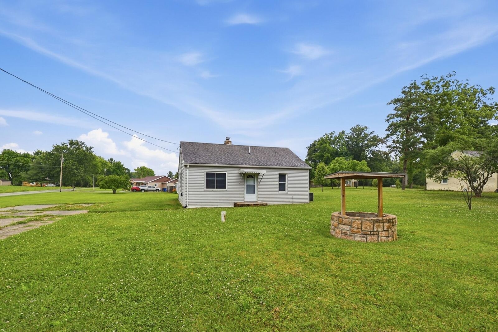 Property Photo:  3351 E Pitchin Road  OH 45502 