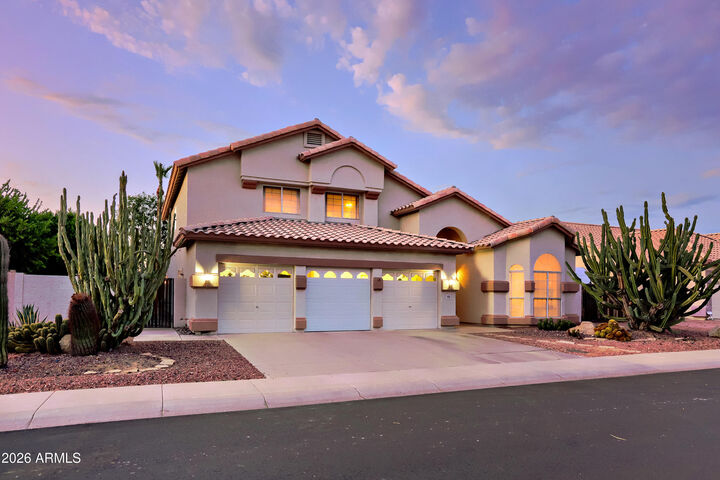 Property Photo: 5022 W Buckskin Trail W AZ 85083