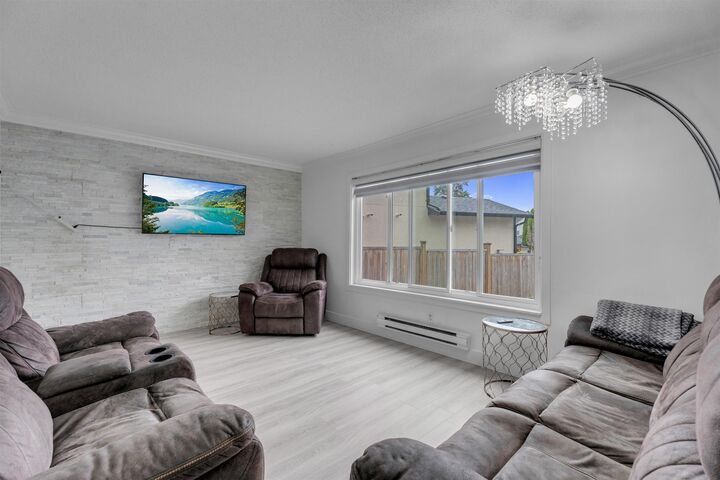 Property Photo: 13232 82 Avenue BC V3W 8Z4