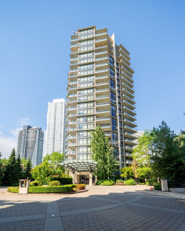 Property Photo: 6168 Wilson Avenue 1705 BC V5H 0B2