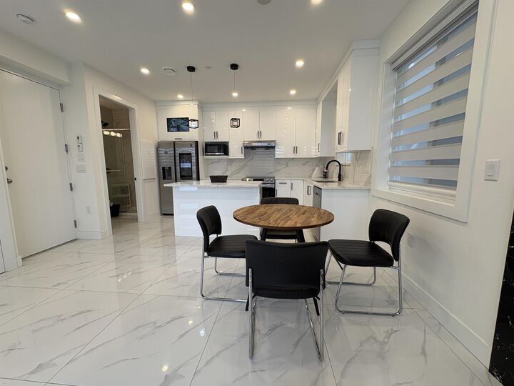 Property Photo:  333 E 64th Avenue  BC V5X 2M8 