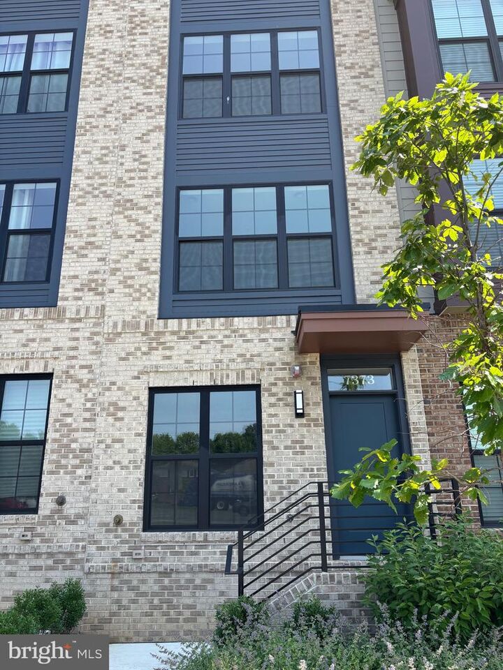 Property Photo:  7373 Arlington Boulevard  VA 22042 