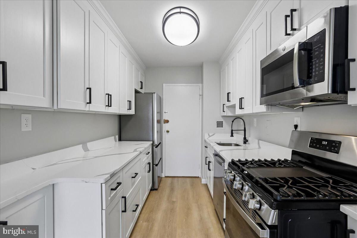 Property Photo:  6621 Wakefield Drive 507  VA 22307 