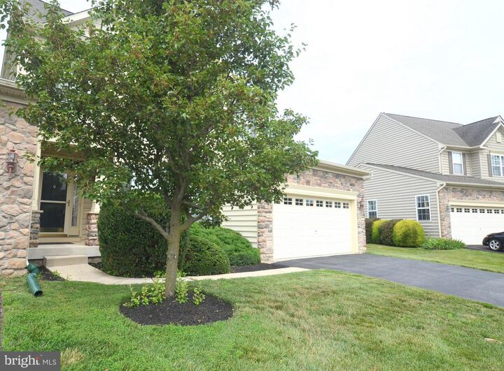 Property Photo:  341 Pierce Run  DE 19702 