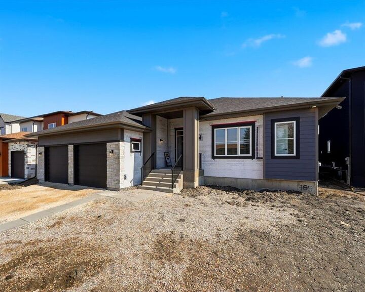 Photo de la propriété:  785 Addis Avenue  MB R2V 4S3 