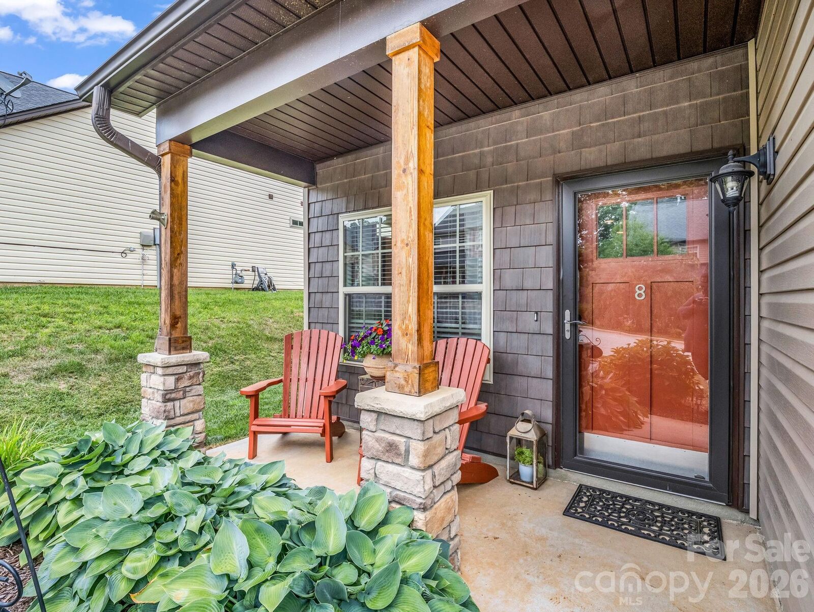 Property Photo:  8 Mallard Run Drive  NC 28704 