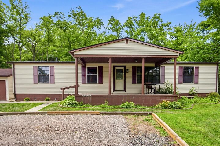 Property Photo: 18850 Harl Weiller Road OH 43724