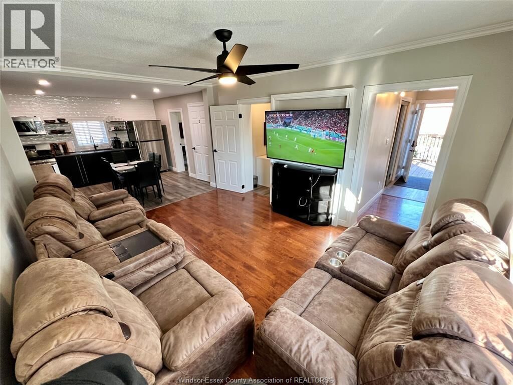 Property Photo:  600 Park Street West 1  ON N9A 5V6 