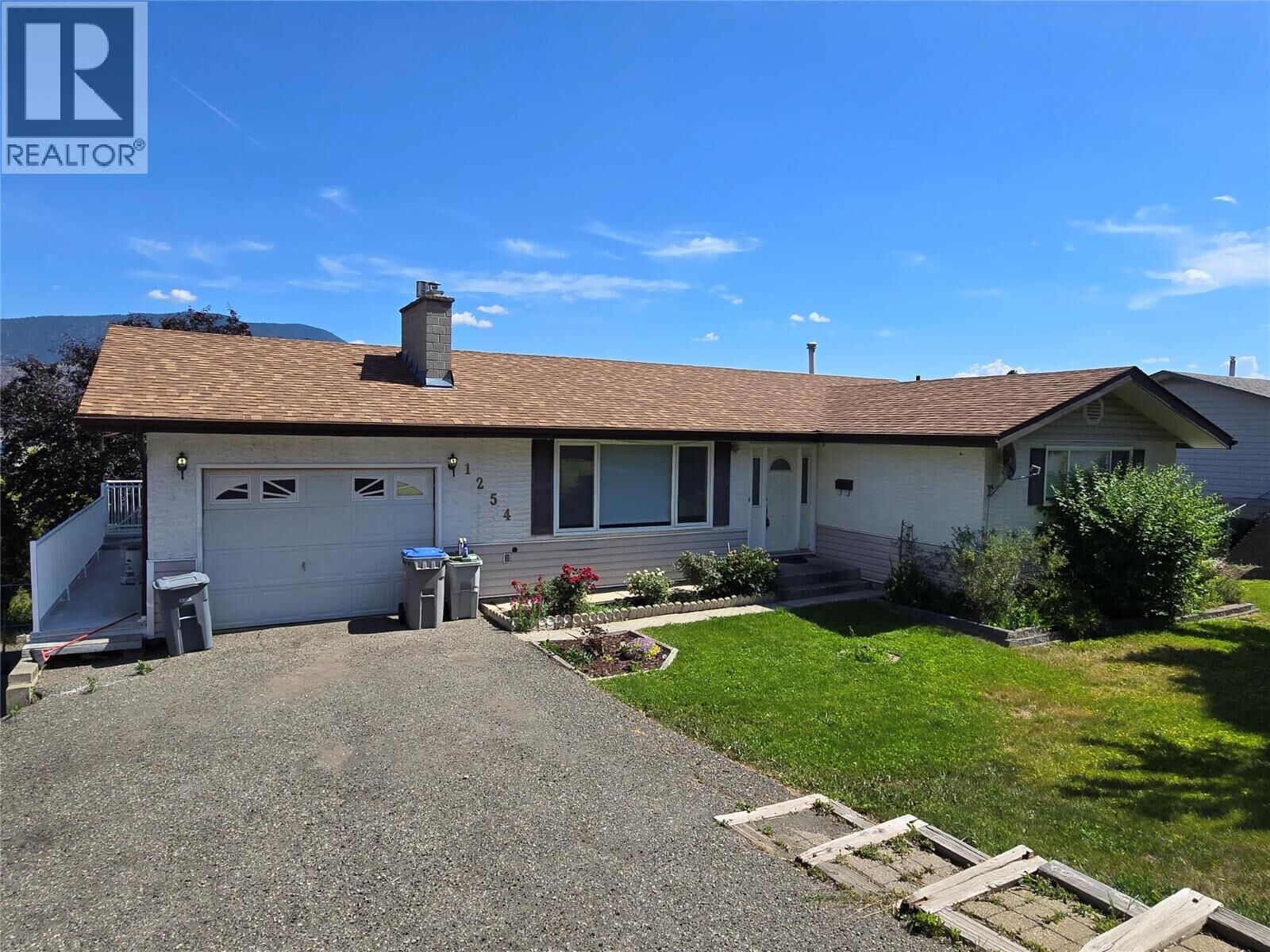Property Photo: 1254 Clearview Drive BC V2C 5E5