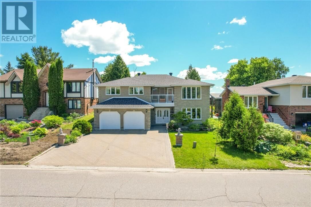 Property Photo:  371 Moonrock Avenue  ON P3E 5X2 