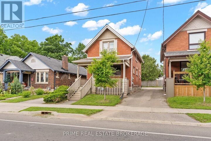 Property Photo: 1032 Trafalgar Street ON N5Z 1G4