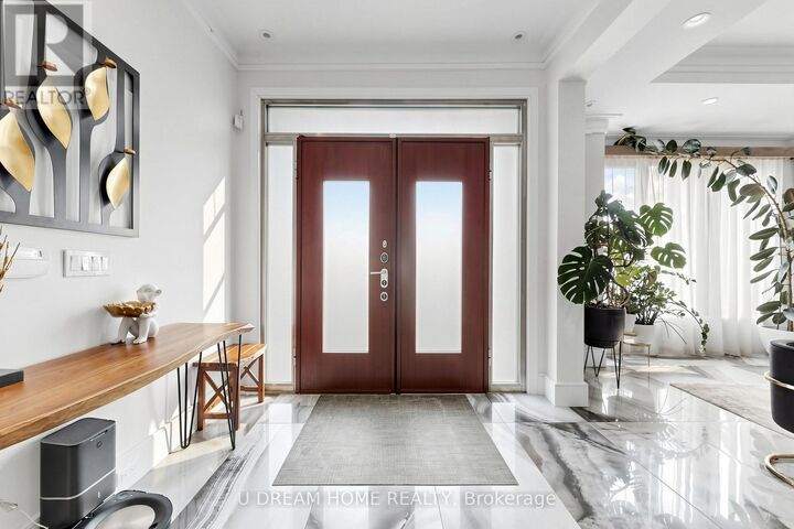 Property Photo:  49 Norden Crescent  ON M3B 1B7 
