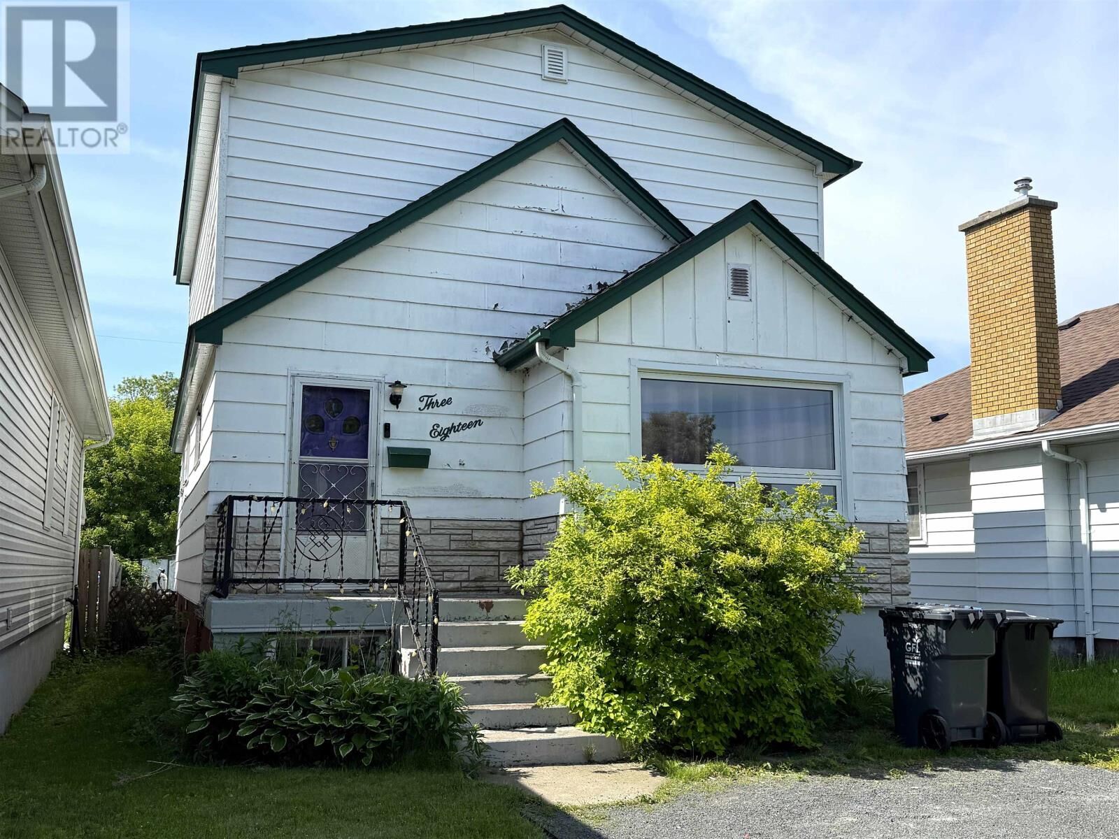 Property Photo:  318 Empire Ave  ON P7E 4R8 