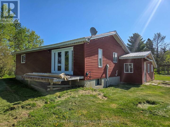 Property Photo:  533205 River Road  ON P0J 1H0 