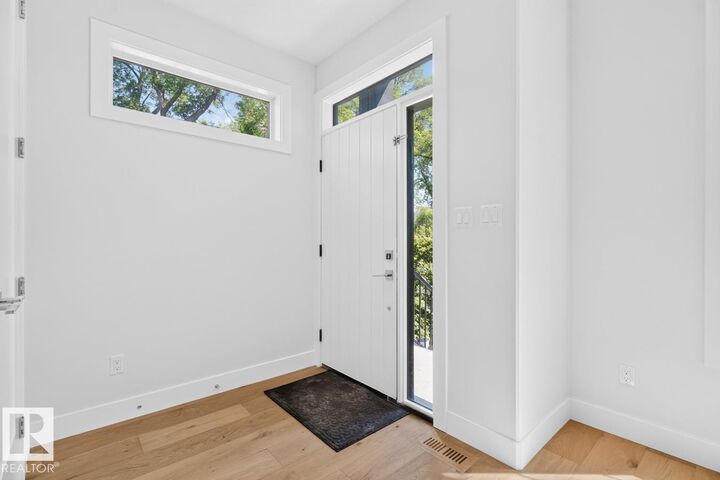Property Photo:  9028 90 Street NW  AB T6C 3L9 