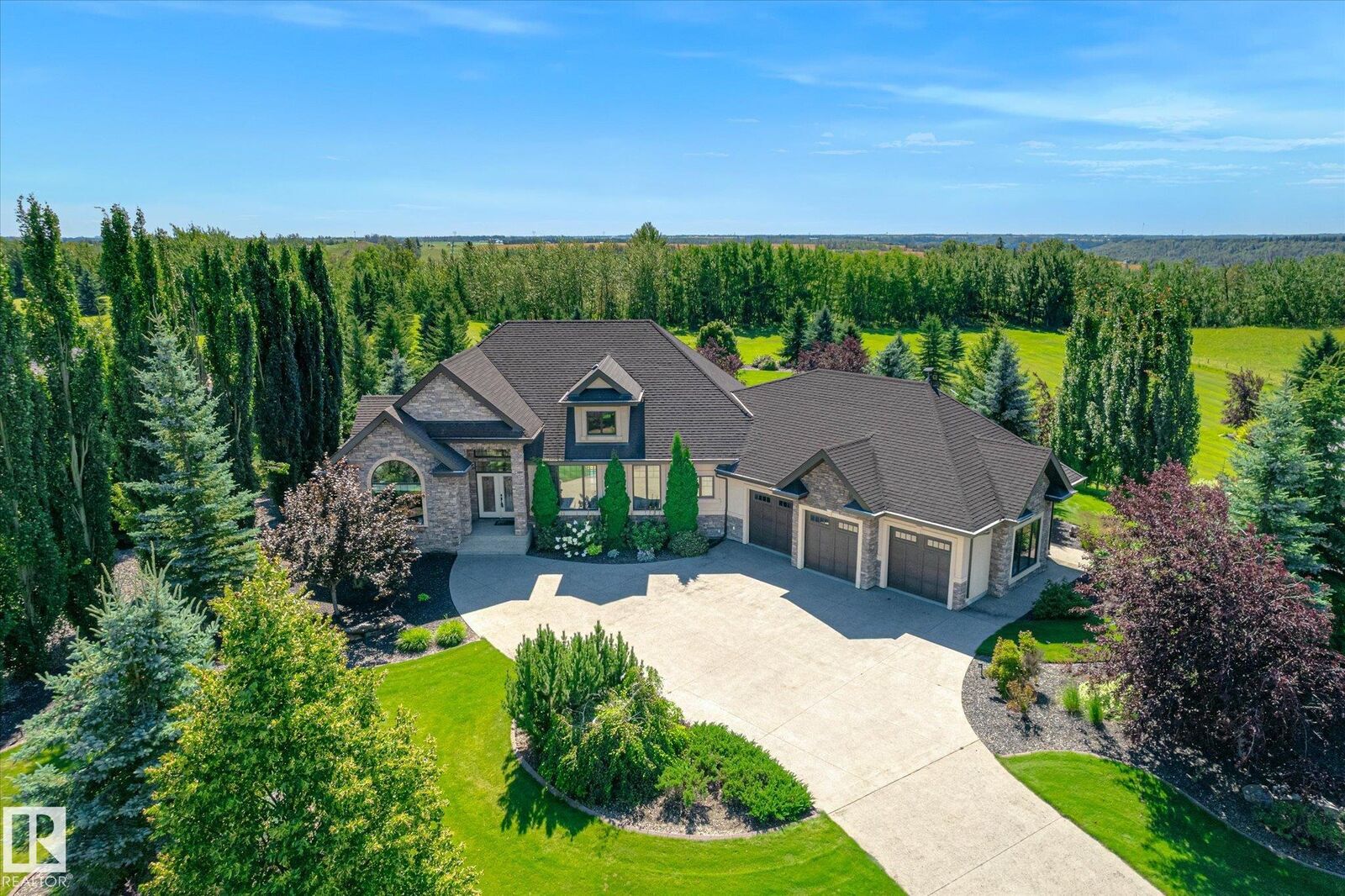 Property Photo: 3 Blackhawk Drive AB T7Y 1A8