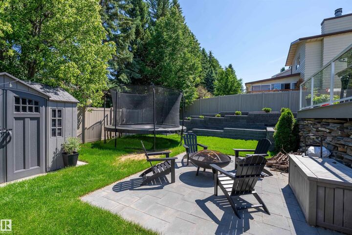 Property Photo:  4 Wentworth Crescent  AB T8N 3G8 