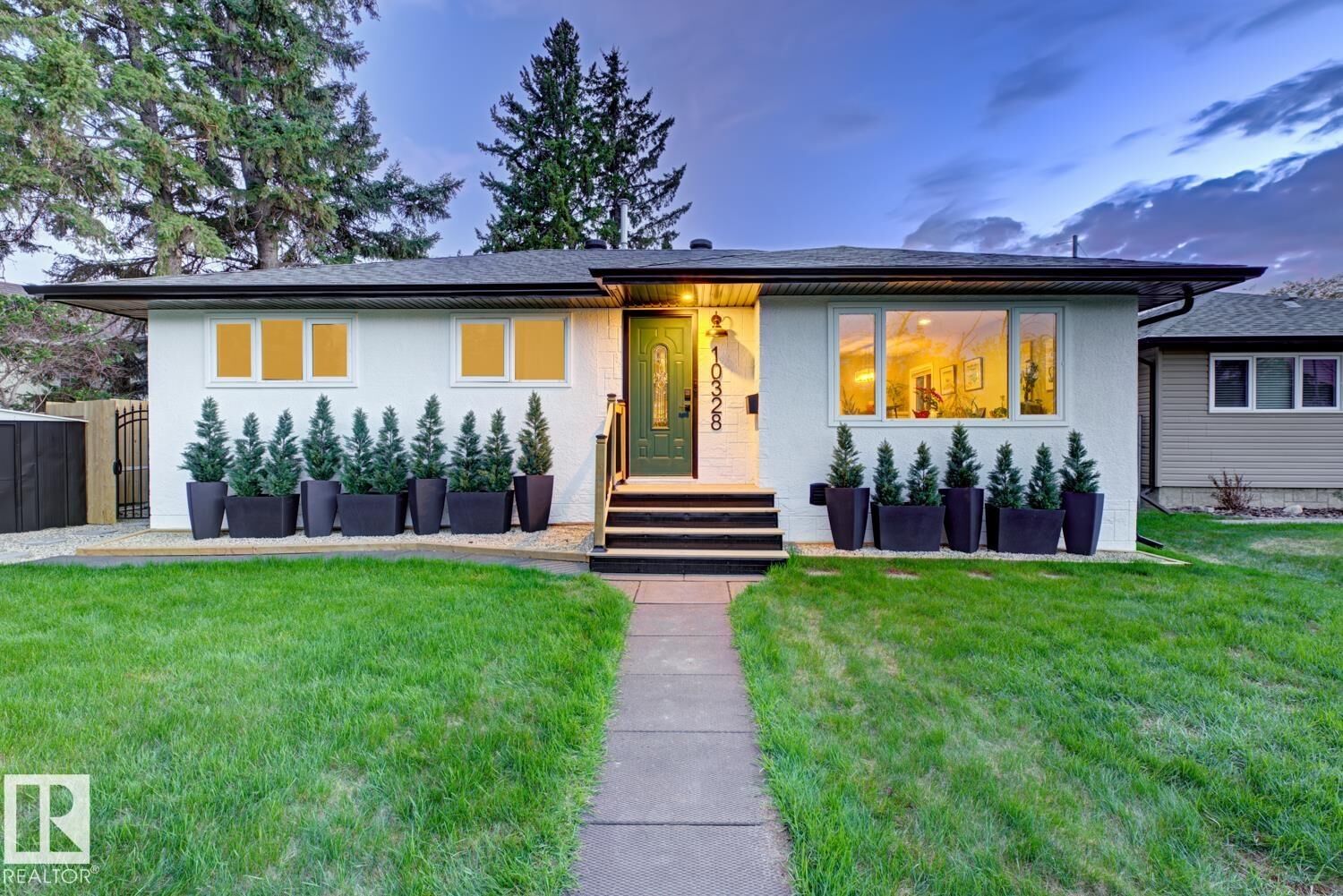 Property Photo:  10328 73 Street NW  AB T6A 2X4 